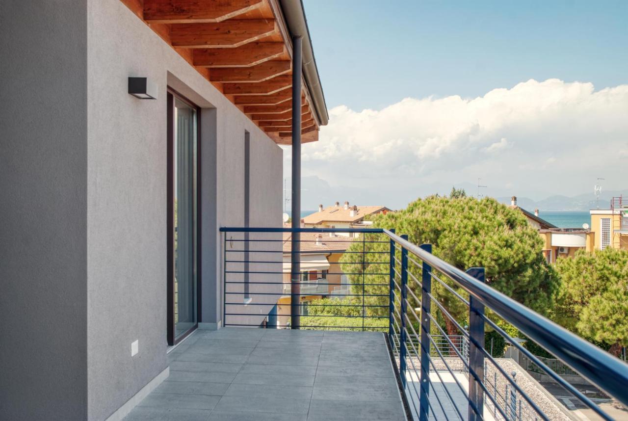 Апартаменты Residenza Puoti Пескьера-дель-Гарда Экстерьер фото