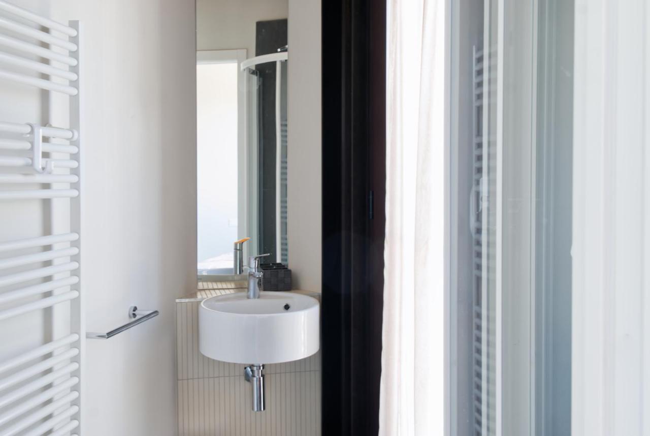 Апартаменты Residenza Puoti Пескьера-дель-Гарда Экстерьер фото